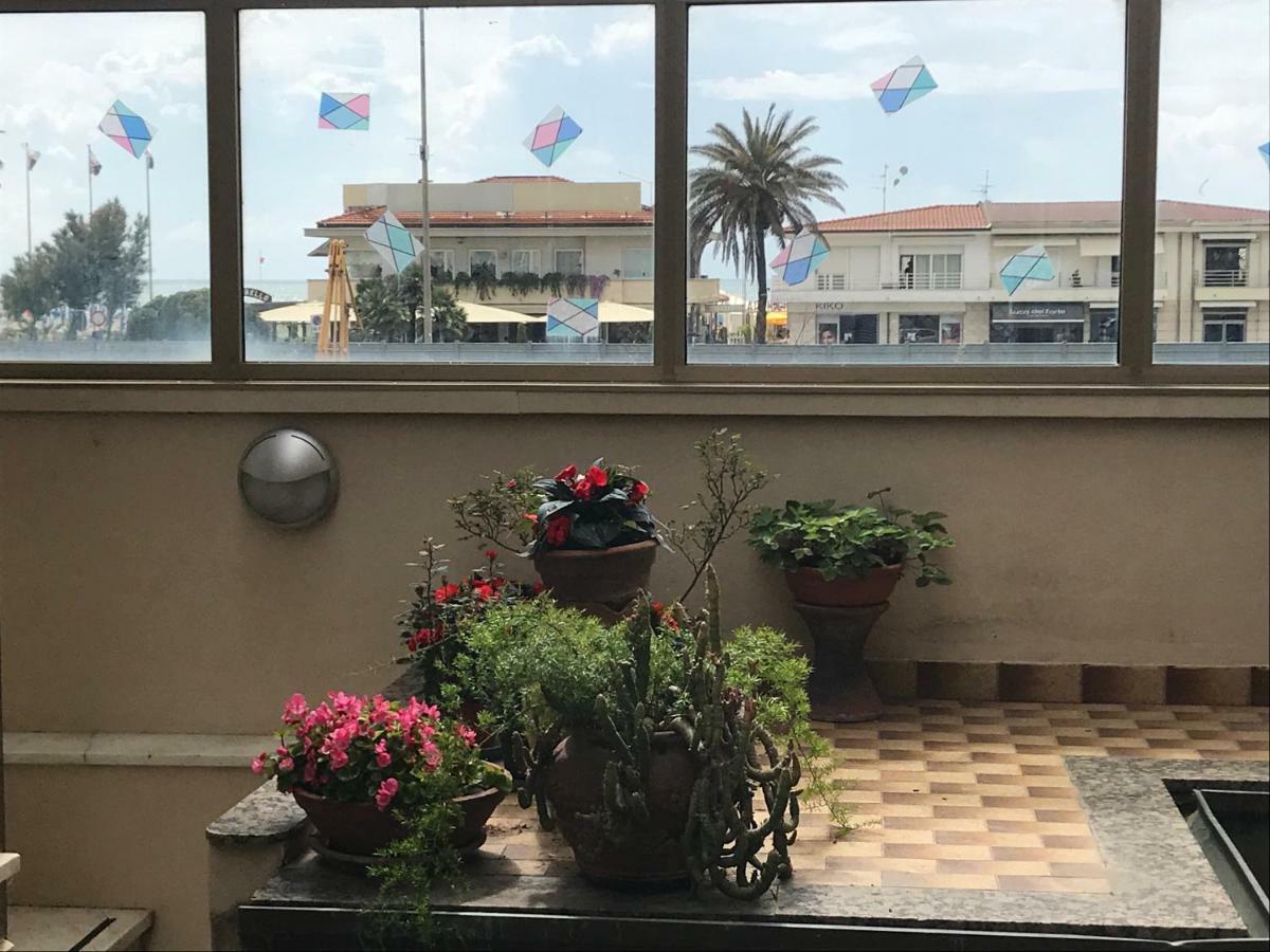 Appartement Casa Celeste à Viareggio Extérieur photo