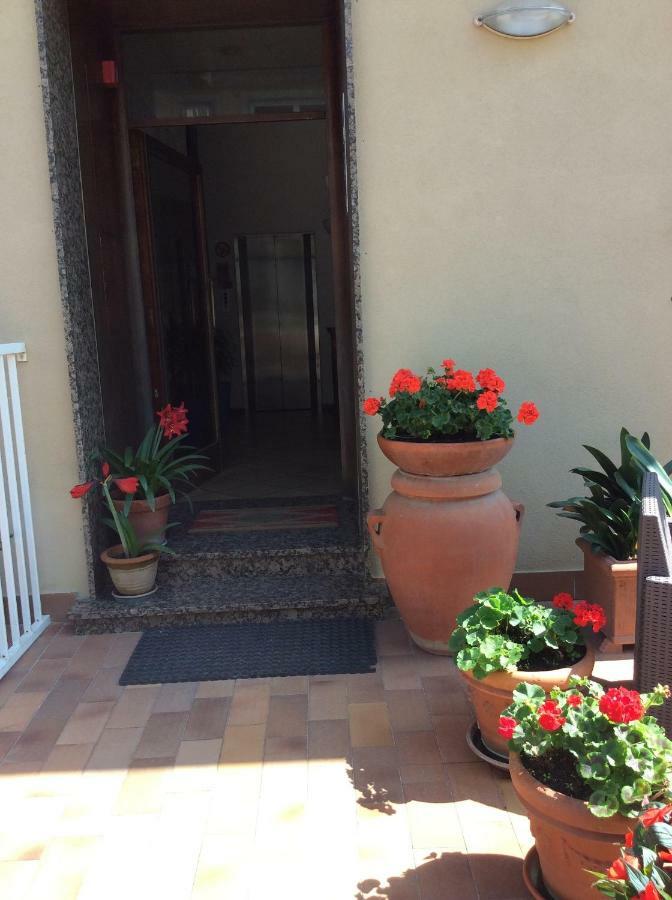 Appartement Casa Celeste à Viareggio Extérieur photo